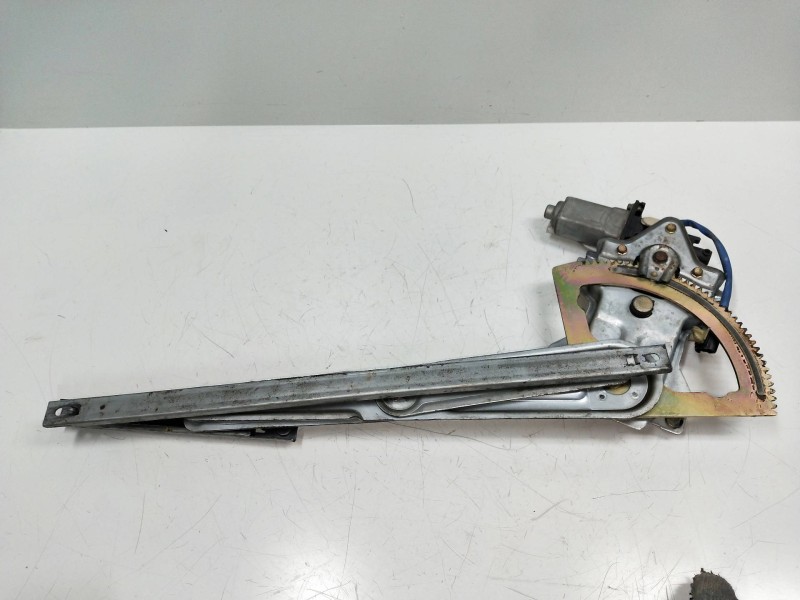 Recambio de elevalunas delantero derecho para kia sorento 2.5 crdi cat referencia OEM IAM   5P