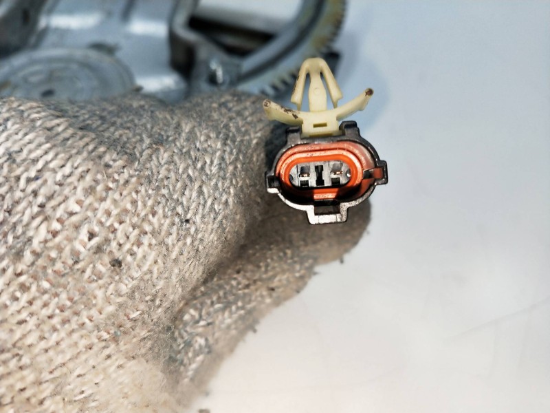 Recambio de elevalunas delantero derecho para kia sorento referencia OEM IAM 824603E000  5P