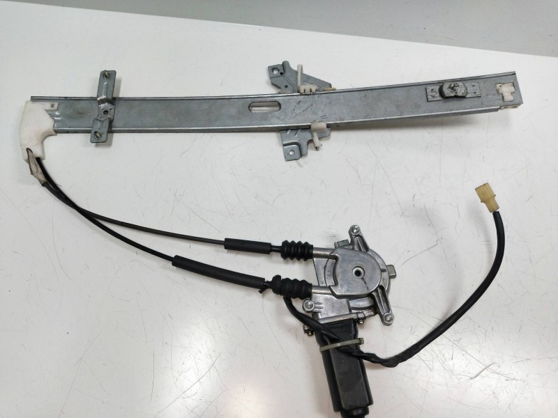 Recambio de elevalunas delantero izquierdo para kia sportage 2.0 cat referencia OEM IAM   5P