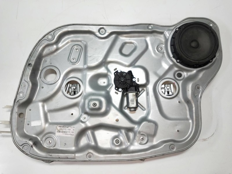 Recambio de elevalunas delantero derecho para kia cee´d 1.6 crdi cat referencia OEM IAM 402054D  5P