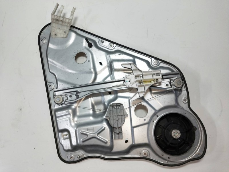 Recambio de elevalunas trasero izquierdo para kia cee´d 1.6 cat referencia OEM IAM 402059D  5P