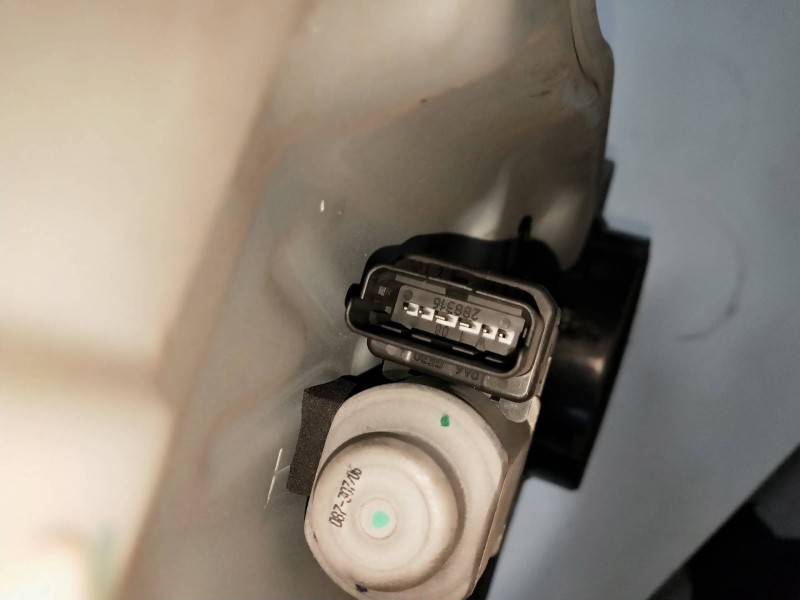 Recambio de elevalunas trasero izquierdo para kia cee´d 1.6 cat referencia OEM IAM 402059D  5P