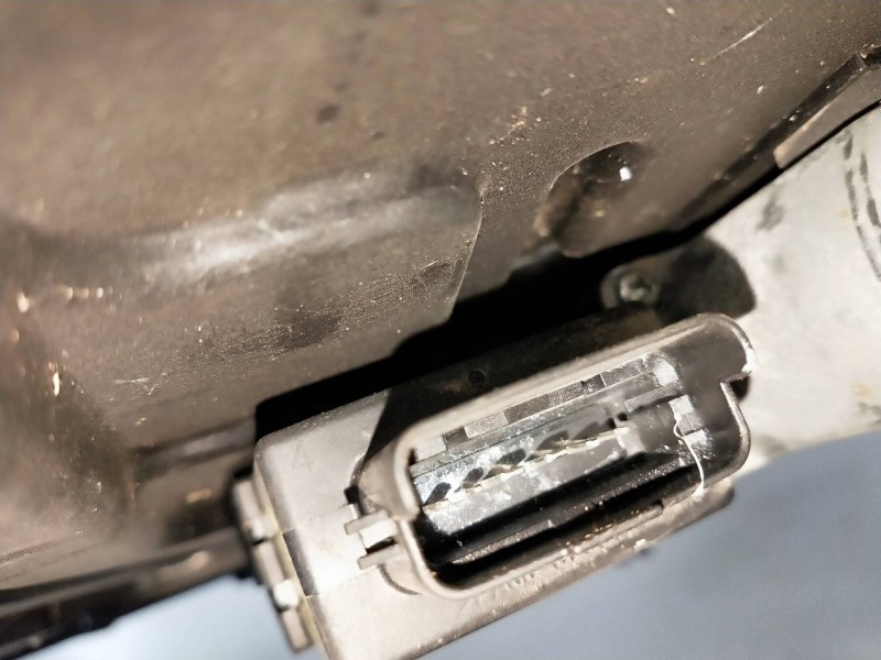 Recambio de elevalunas delantero derecho para kia cee´d 1.6 crdi cat referencia OEM IAM 82460A2010  5P