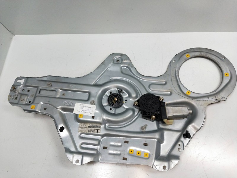 Recambio de elevalunas delantero derecho para kia cerato 2.0 turbodiesel cat referencia OEM IAM   5P