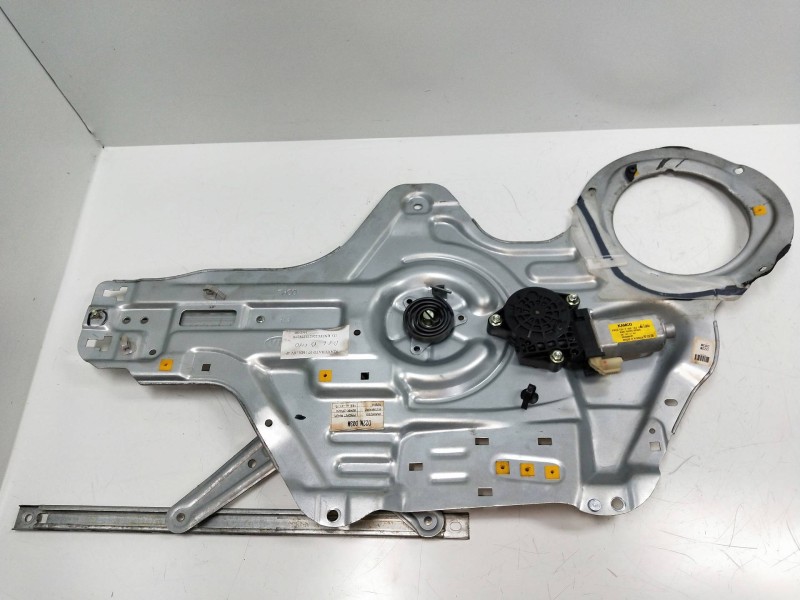 Recambio de elevalunas delantero derecho para kia cerato 1.6 crdi referencia OEM IAM 824602F000  4P Recambio de elevalunas delantero derecho para kia cerato 1.6 crdi referencia OEM IAM 824602F000  4P