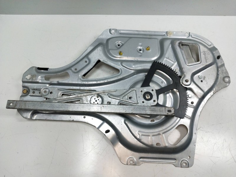 Recambio de elevalunas delantero derecho para kia opirus 3.5 v6 cat referencia OEM IAM 824603F000  4P