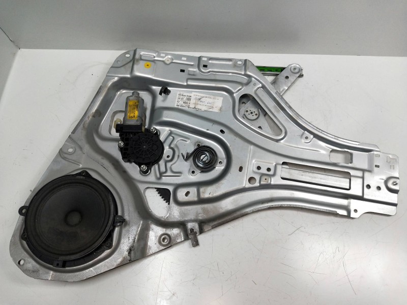 Recambio de elevalunas delantero derecho para kia sportage 2.0 turbodiesel cat referencia OEM IAM 988201F100  5P