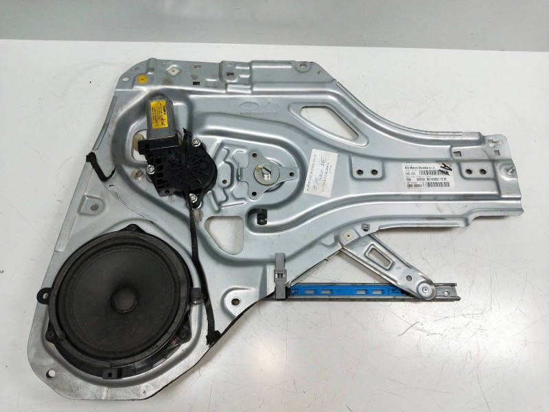 Recambio de elevalunas trasero derecho para kia sportage 2.0 turbodiesel cat referencia OEM IAM 988201F100  5P