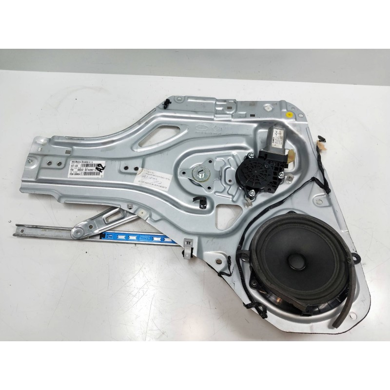 Recambio de elevalunas trasero izquierdo para kia sportage 2.0 turbodiesel cat referencia OEM IAM 988101F100  5