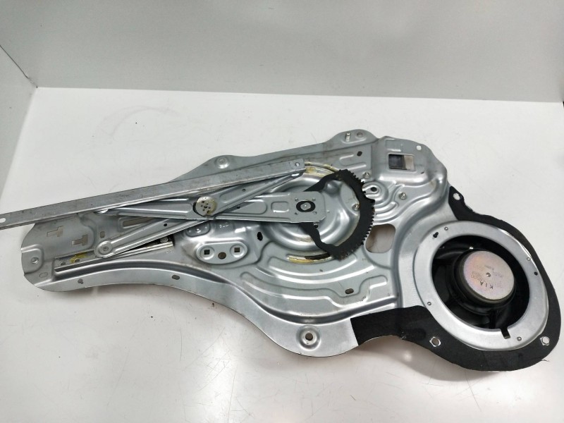 Recambio de elevalunas delantero derecho para kia sportage concept 4x2 referencia OEM IAM 402390B  5P