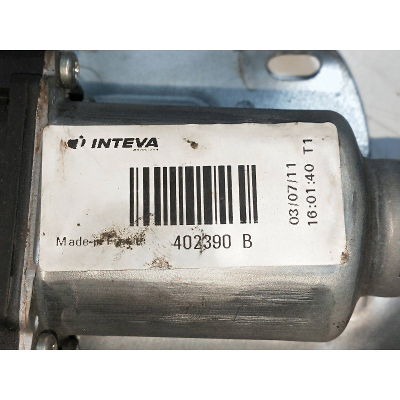 Recambio de elevalunas delantero derecho para kia sportage concept 4x2 referencia OEM IAM 402390B  5P