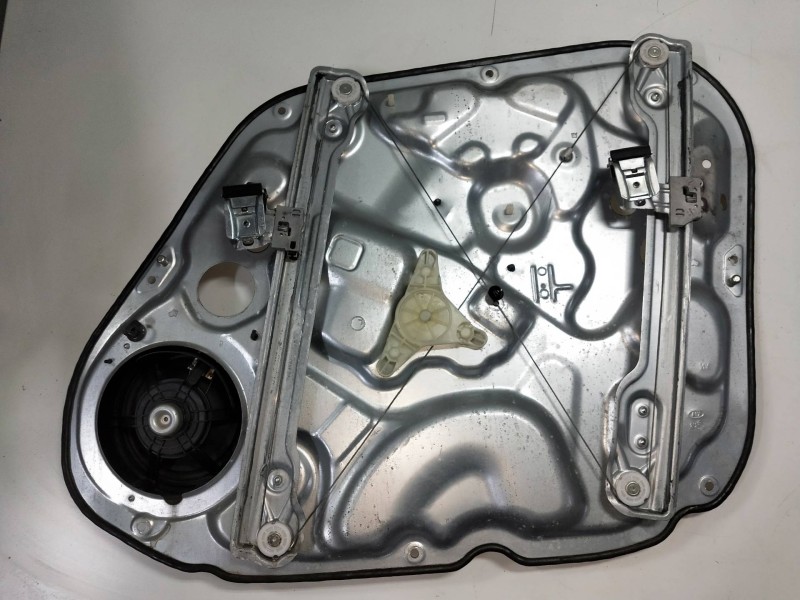 Recambio de elevalunas delantero izquierdo para kia venga 1.4 crdi cat referencia OEM IAM 824501P010  5P