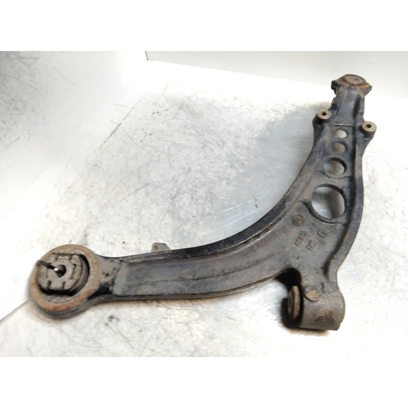 Recambio de brazo suspension inferior delantero derecho para lancia ypsilon (101) 1.4 16v oro (10.2006) referencia OEM IAM   