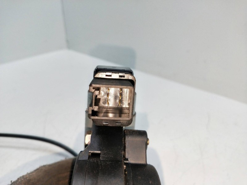 Recambio de elevalunas delantero derecho para mazda 3 berlina (bk) 2.0 16v cat referencia OEM IAM   4P