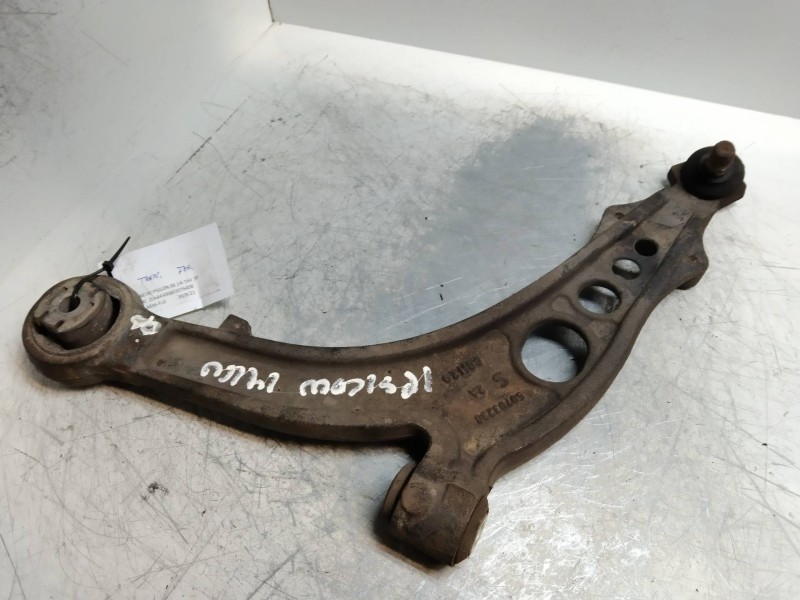 Recambio de brazo suspension inferior delantero izquierdo para lancia ypsilon (101) 1.4 16v oro (10.2006) referencia OEM IAM   