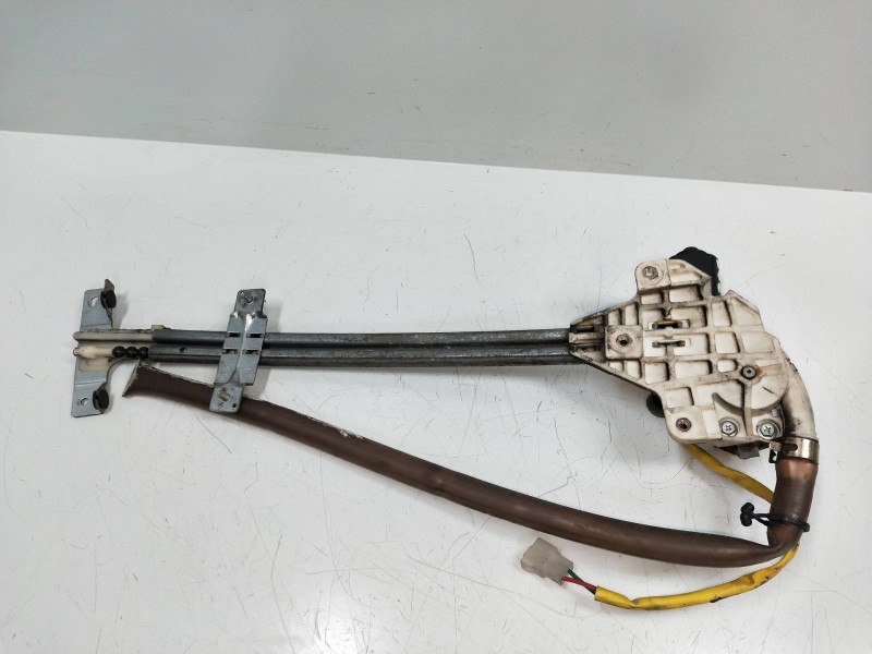 Recambio de elevalunas delantero derecho para mazda 323 berlina (bg) referencia OEM IAM   5P