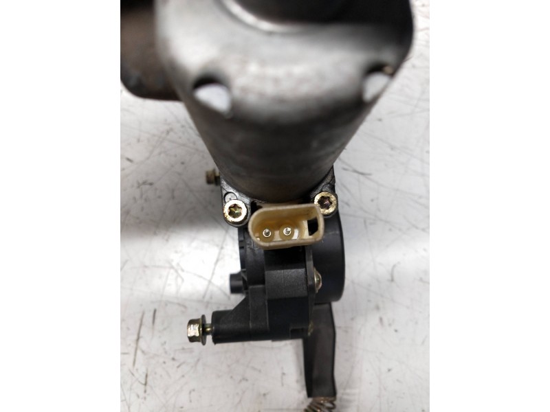 Recambio de elevalunas delantero izquierdo para ford mondeo berlina (gd) clx referencia OEM IAM 0130821792  4P