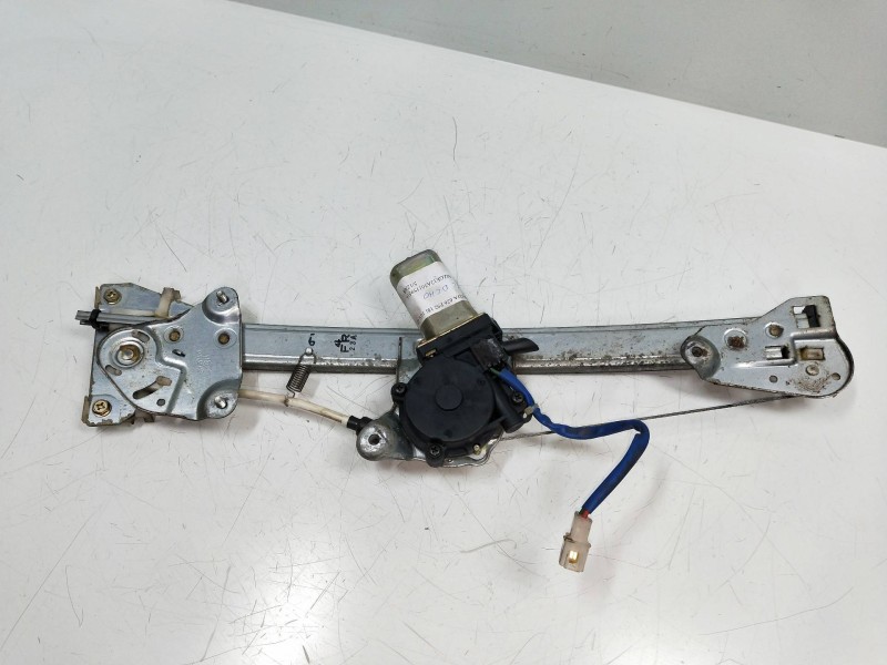 Recambio de elevalunas delantero derecho para mazda 626 berlina (ge) lx referencia OEM IAM   4P