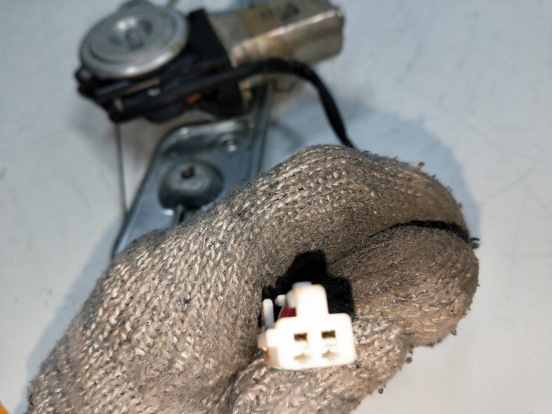 Recambio de elevalunas delantero derecho para mazda 626 berlina (gf) 2.0 turbodiesel cat referencia OEM IAM 3650161919  