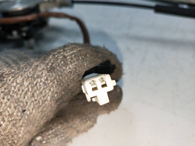 Recambio de elevalunas delantero derecho para mazda premacy (cp) 2.0 turbodiesel cat referencia OEM IAM 8621003883  5P