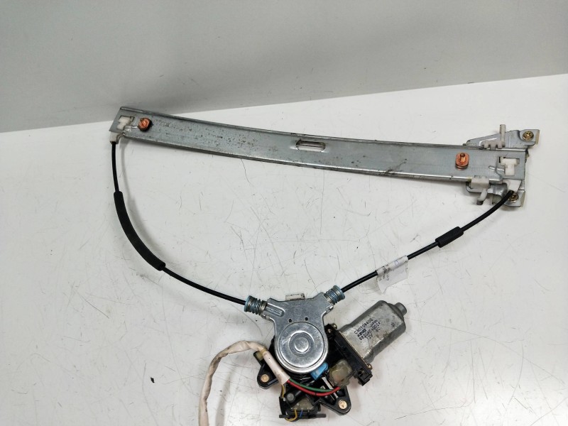 Recambio de elevalunas delantero izquierdo para mazda premacy (cp) 2.0 turbodiesel cat referencia OEM IAM 8620400024  5P