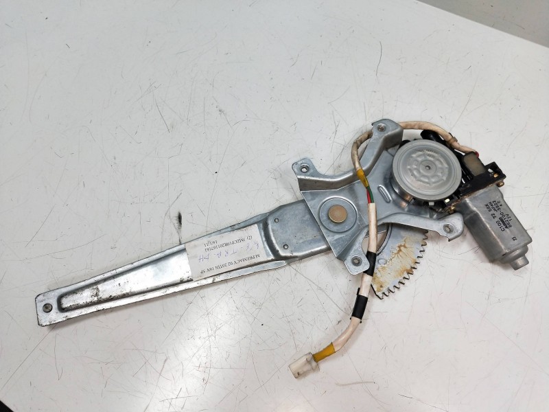 Recambio de elevalunas trasero derecho para mazda premacy (cp) 2.0 turbodiesel cat referencia OEM IAM 8621003922  5P