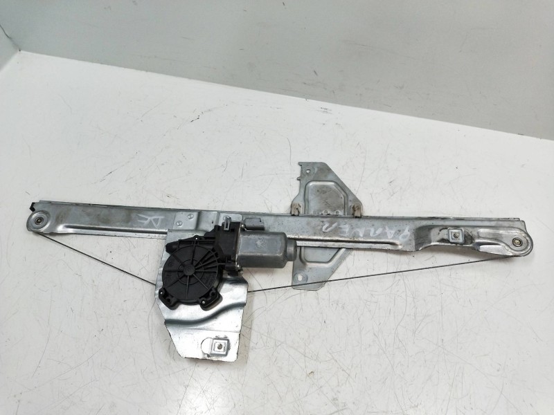 Recambio de elevalunas delantero derecho para peugeot partner kombi 1.6 16v hdi referencia OEM IAM 402104B  4P