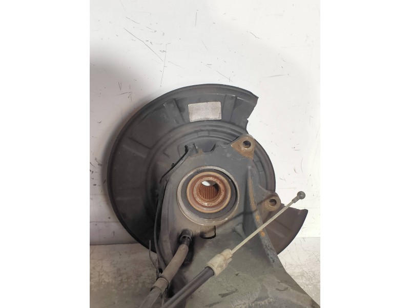 Recambio de mangueta trasera derecha para mercedes vito kasten (639) 113 cdi extralang (639.605) referencia OEM IAM   