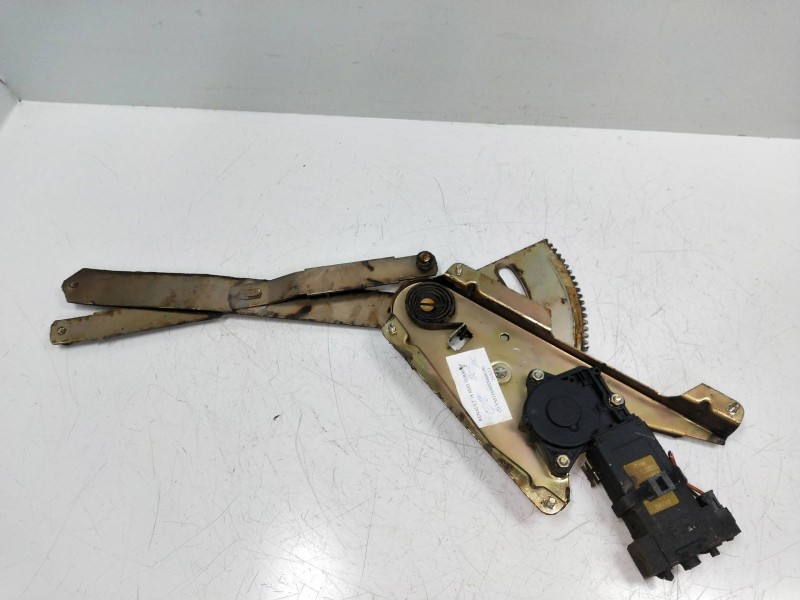 Recambio de elevalunas delantero derecho para renault 18 1.6 referencia OEM IAM   4P Recambio de elevalunas delantero derecho para renault 18 1.6 referencia OEM IAM   4P