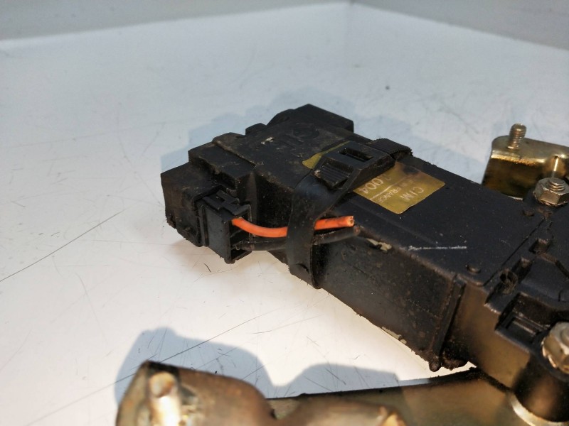 Recambio de elevalunas delantero derecho para renault 18 1.6 referencia OEM IAM   4P Recambio de elevalunas delantero derecho para renault 18 1.6 referencia OEM IAM   4P