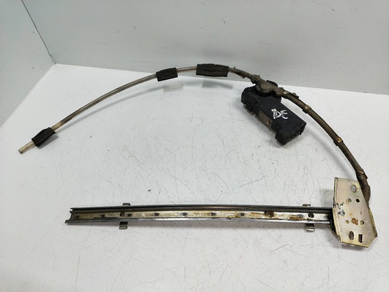 Recambio de elevalunas delantero derecho para renault 21 berlina (b/l48) 2.0 referencia OEM IAM   4P Recambio de elevalunas delantero derecho para renault 21 berlina (b/l48) 2.0 referencia OEM IAM   4P