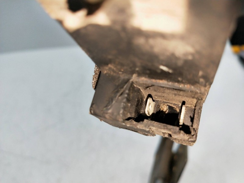 Recambio de elevalunas delantero derecho para renault 21 berlina (b/l48) 2.0 referencia OEM IAM   4P Recambio de elevalunas delantero derecho para renault 21 berlina (b/l48) 2.0 referencia OEM IAM   4P