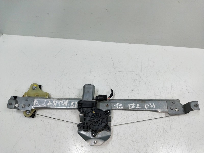 Recambio de elevalunas delantero derecho para renault captur 0.9 energy referencia OEM IAM 128001471B 9030319C 5P