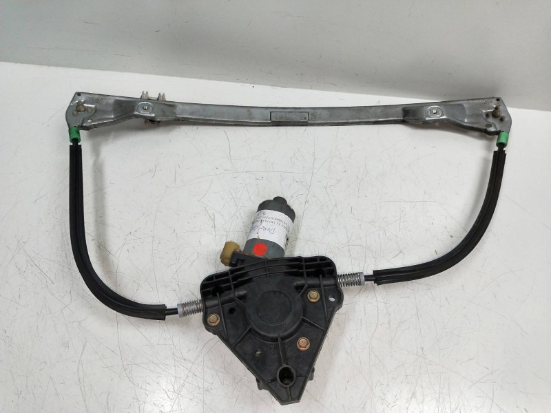 Recambio de elevalunas delantero derecho para renault clio ii fase i (b/cbo) 1.9 diesel referencia OEM IAM 114848XXX  5P