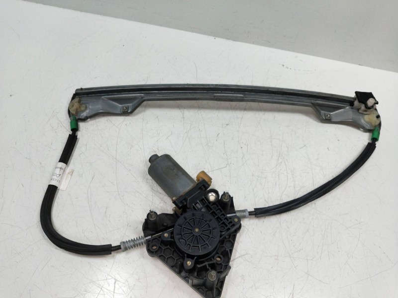 Recambio de elevalunas delantero derecho para renault clio ii fase i (b/cbo) 1.9 diesel referencia OEM IAM 114848XXX  5P