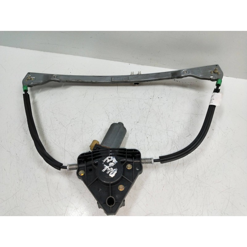 Recambio de elevalunas delantero derecho para renault clio ii fase i (b/cbo) 1.9 diesel referencia OEM IAM 114848XXX  5P