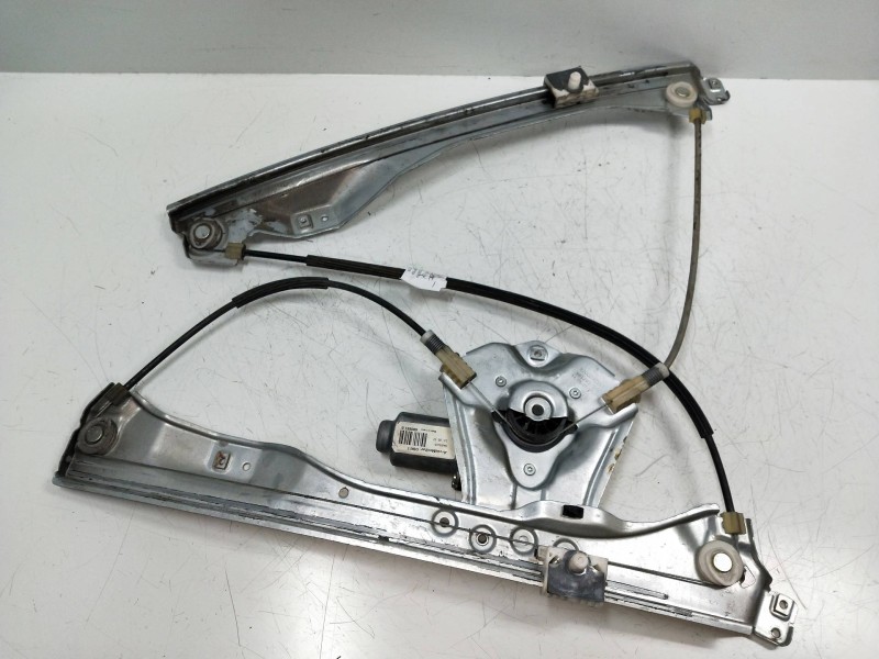 Recambio de elevalunas delantero derecho para renault clio iii 1.5 dci diesel referencia OEM IAM 400861D  5P