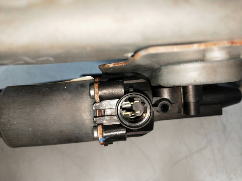 Recambio de elevalunas delantero derecho para renault clio iii 1.2 16v referencia OEM IAM 400857  3P