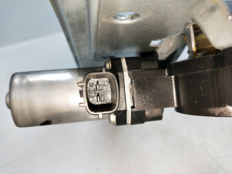 Recambio de elevalunas delantero derecho para renault clio iv referencia OEM IAM 128001471B 9030319C 5P Recambio de elevalunas delantero derecho para renault clio iv referencia OEM IAM 128001471B 9030319C 5P