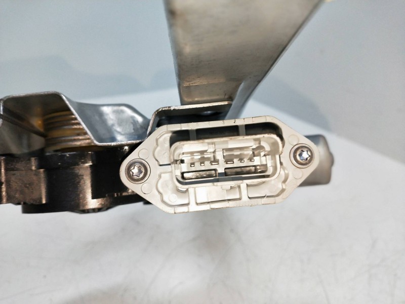 Recambio de elevalunas delantero izquierdo para renault clio iv referencia OEM IAM 128001502B 9030320C 5P