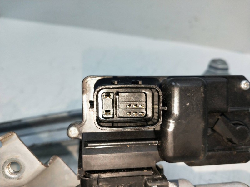 Recambio de elevalunas trasero derecho para renault koleos 2.0 dci diesel fap referencia OEM IAM 82750JY00A  5P