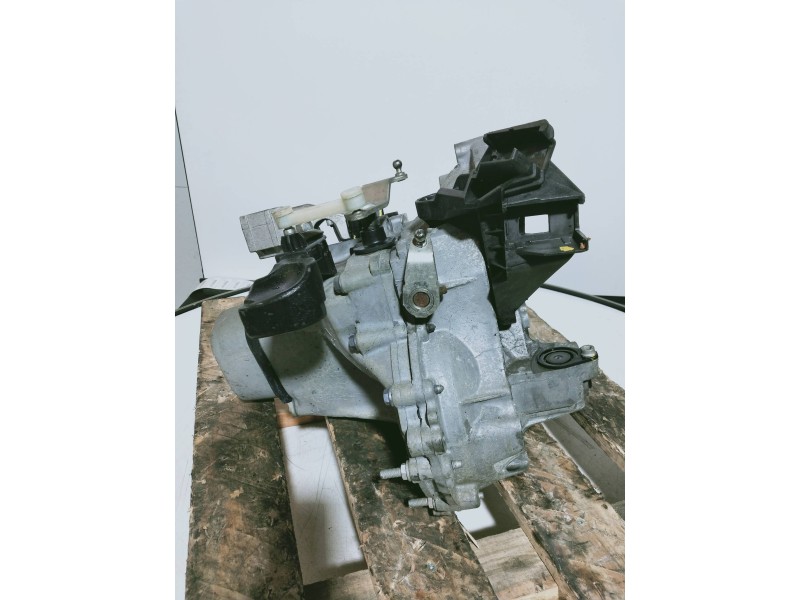 Recambio de caja cambios para citroen c3 tonic referencia OEM IAM 20CR15 1135181 