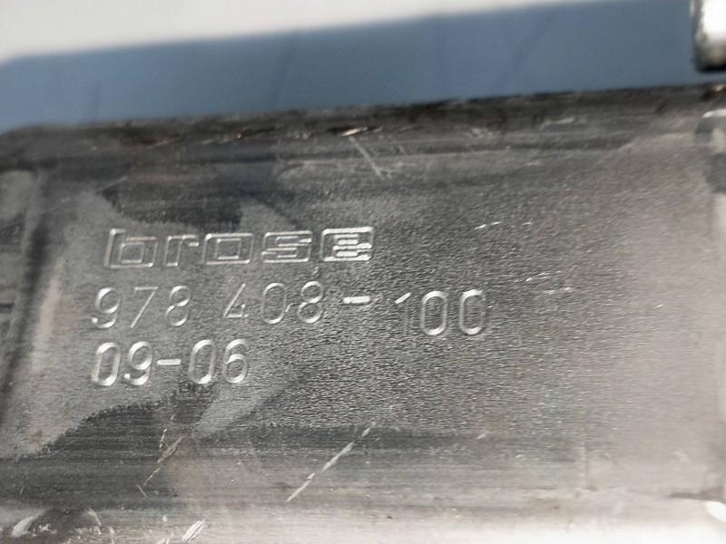 Recambio de elevalunas delantero derecho para renault laguna iii referencia OEM IAM 978408100  5P Recambio de elevalunas delantero derecho para renault laguna iii referencia OEM IAM 978408100  5P