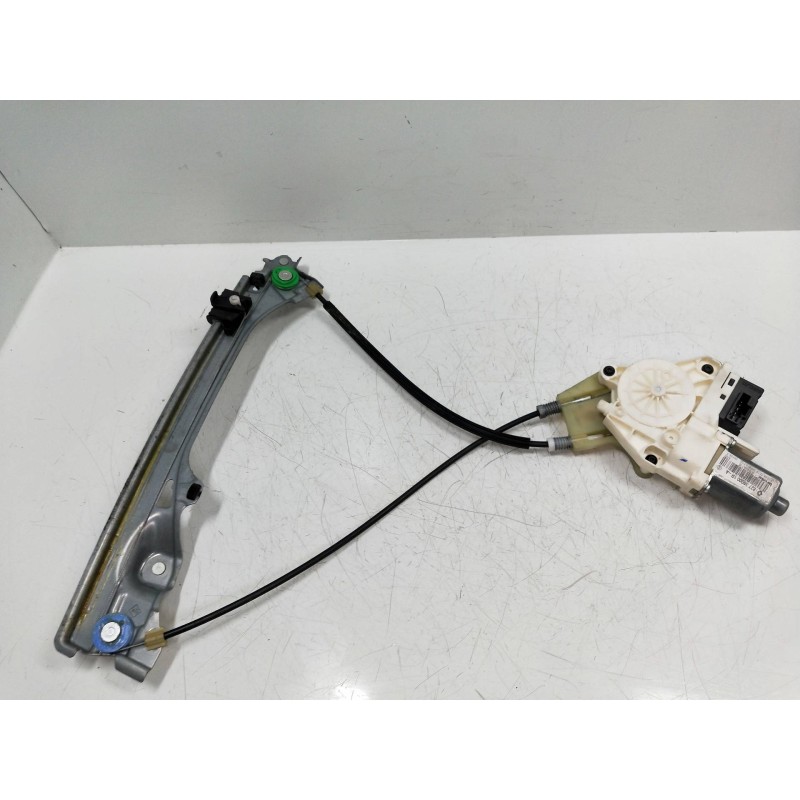 Recambio de elevalunas trasero derecho para renault laguna iii 2.0 dci diesel fap referencia OEM IAM 827300001R 978409105 5P