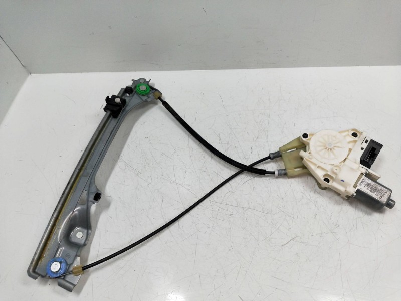 Recambio de elevalunas trasero derecho para renault laguna iii 2.0 dci diesel fap referencia OEM IAM 827300001R 978409105 5P