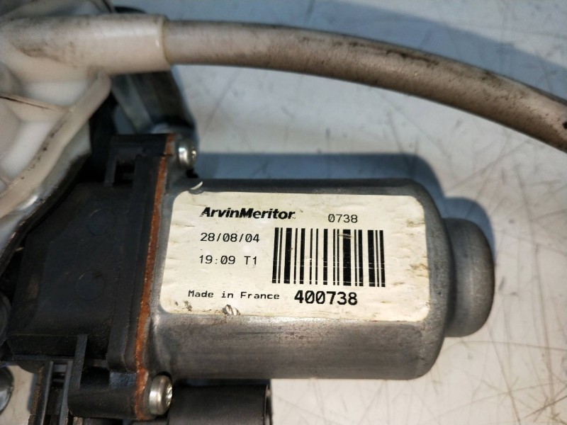 Recambio de elevalunas delantero derecho para renault mascott 3.0 diesel referencia OEM IAM 400738  2P