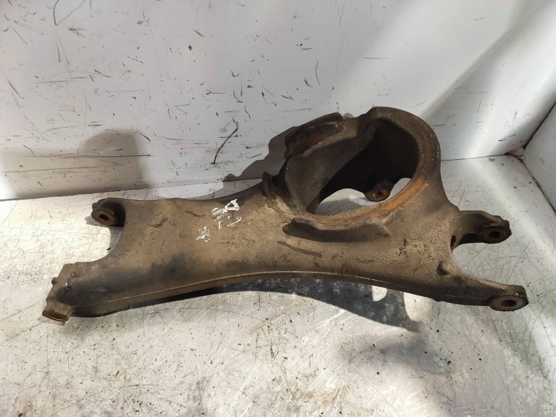 Recambio de brazo suspension inferior trasero derecho para volvo xc90 d5 referencia OEM IAM   