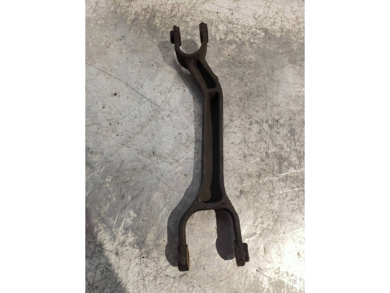 Recambio de tirante trasero izquierdo para volvo xc90 d5 referencia OEM IAM 8630782  