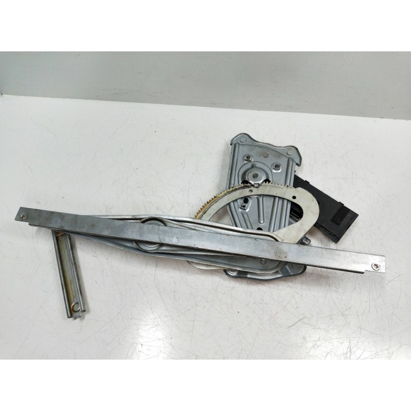 Recambio de elevalunas delantero izquierdo para renault megane iii coupe 1.5 dci diesel fap referencia OEM IAM   3P