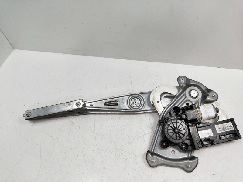 Recambio de elevalunas delantero izquierdo para renault megane iii coupe 1.6 16v referencia OEM IAM   3P